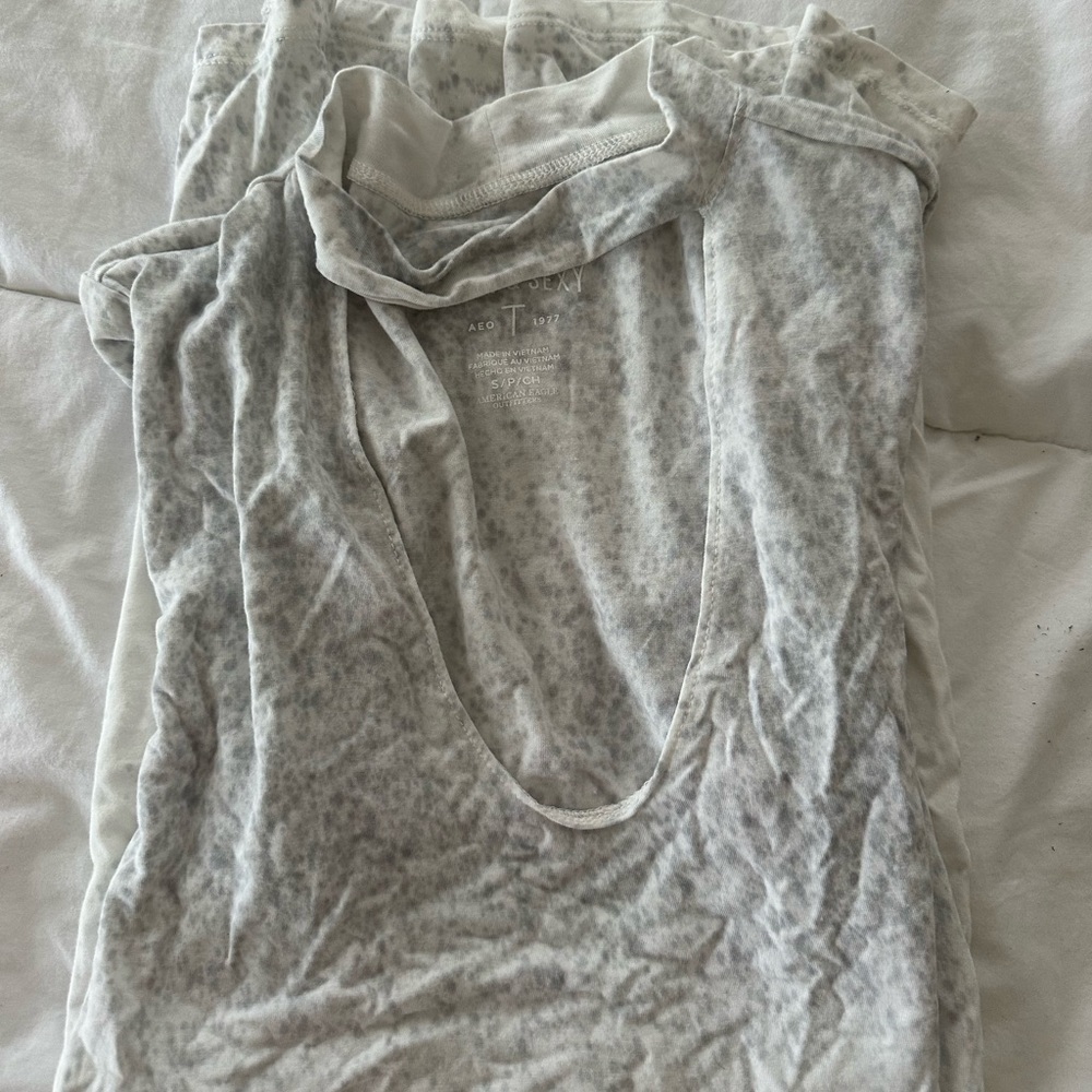 American eagle t shirt